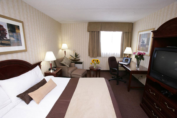 Need a hotel in Mississaug