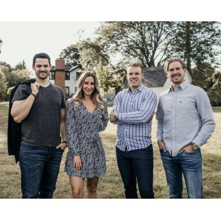 C K International En